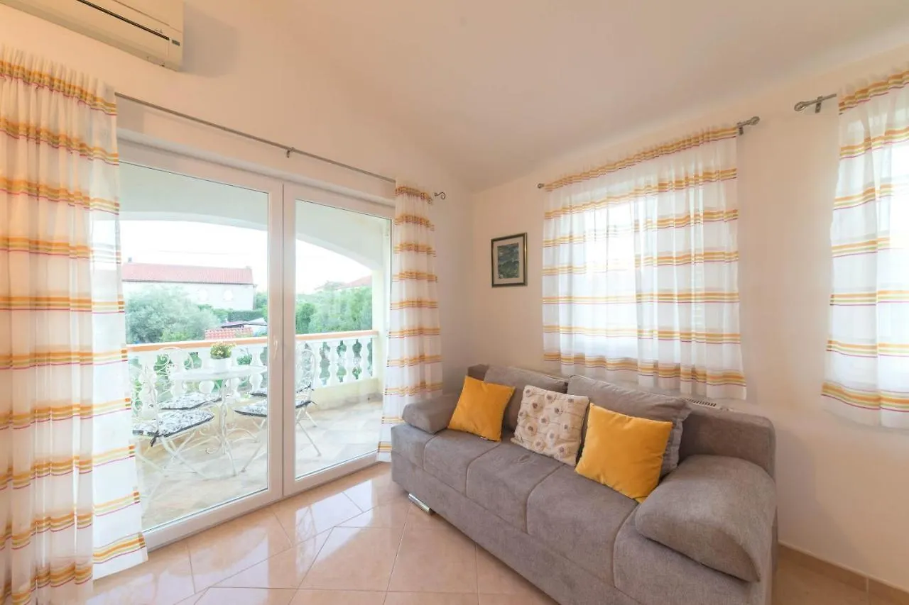 Apartmani Lenka