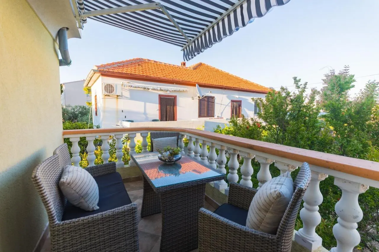 Apartmani Lenka